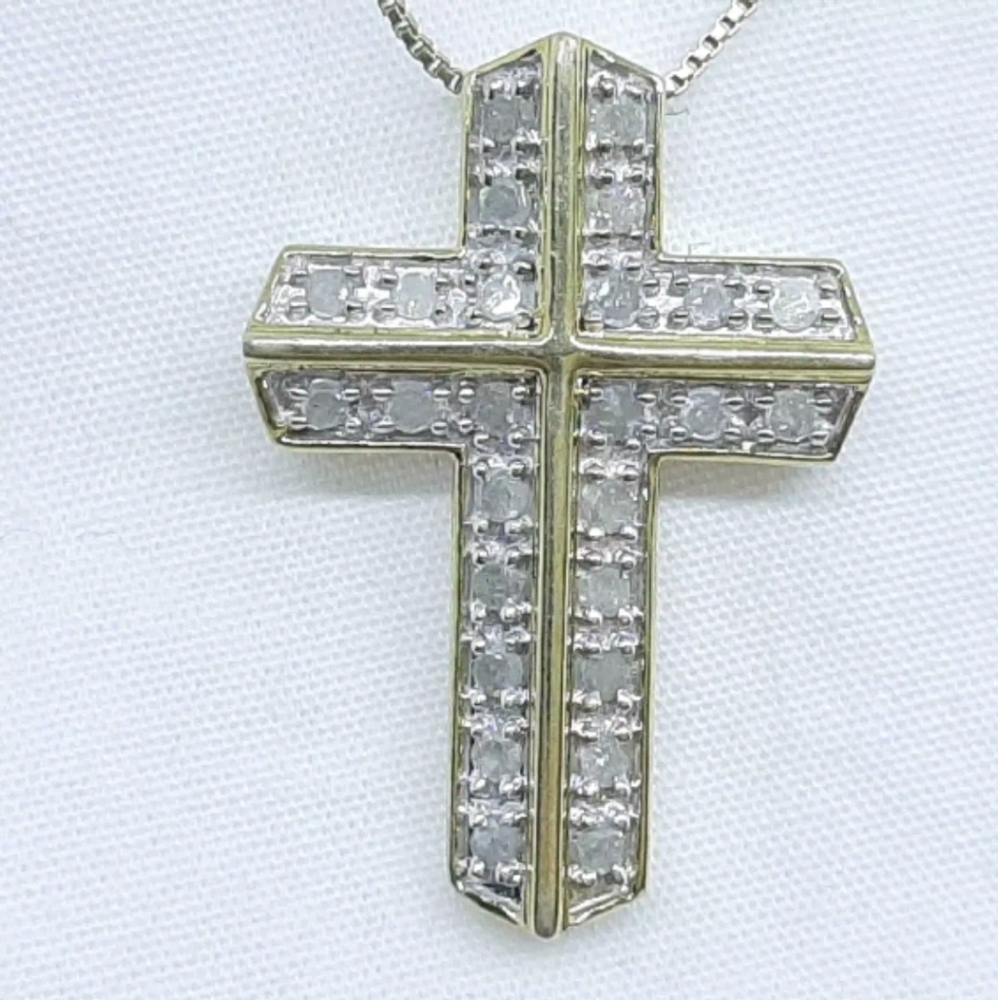 Natural Diamond Cross Necklace